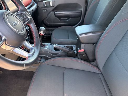 Used 2021 Jeep Wrangler Unlimited Rubicon AWD/4WD image 17