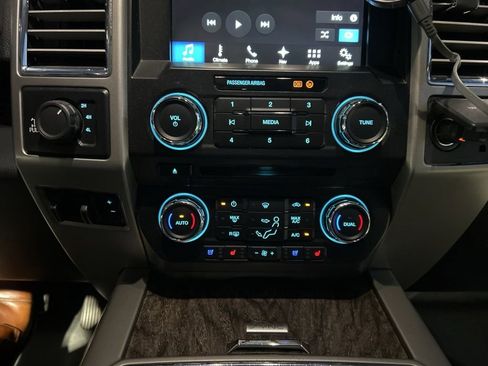 Used 2017 Ford F350 Lariat w/ Lariat Value Package image 15