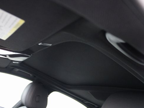 Used 2019 BMW 530i w/ Convenience Package image 10