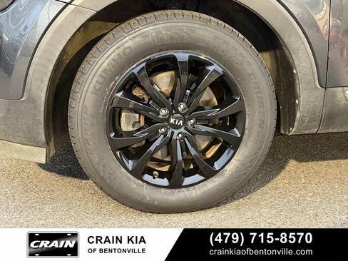 Used 2020 Kia Telluride LX image 35