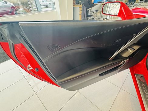 Used 2015 Chevrolet Corvette Z51 2LT Convertible w/ 2LT Preferred Equipment Group image 12