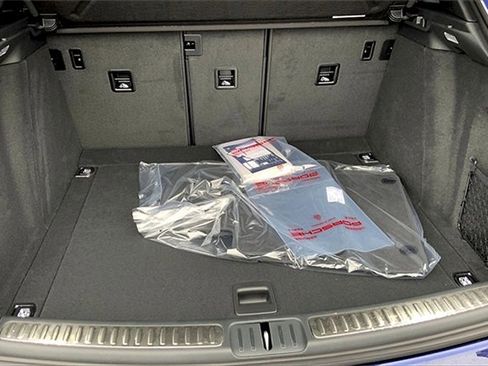 New 2025 Porsche Macan image 20