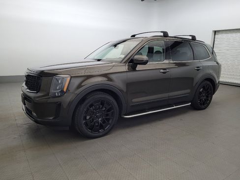 Used 2021 Kia Telluride SX w/ SX Prestige Package AWD/4WD image 2