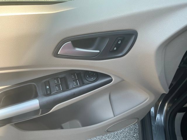 Used 2015 Ford Transit Connect XLT FWD image 15