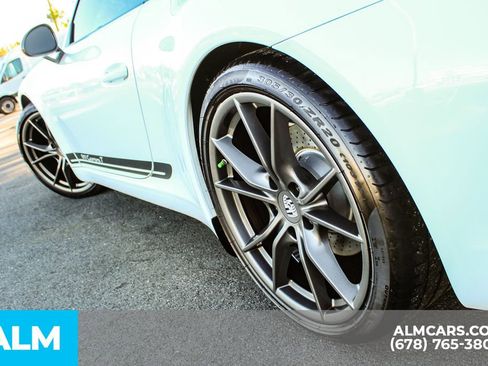 Used 2019 Porsche 911 Carrera T image 15