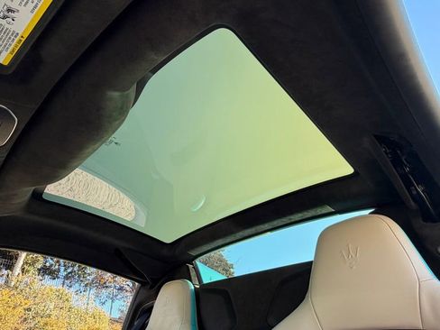 Used 2024 Maserati MC20 Cielo image 24