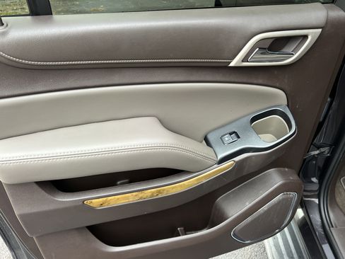 Used 2017 GMC Yukon XL Denali w/ Open Road Package image 19