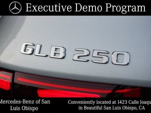 Used 2025 Mercedes-Benz GLB 250 image 12