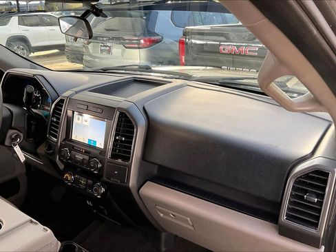 Used 2019 Ford F150 XLT image 17