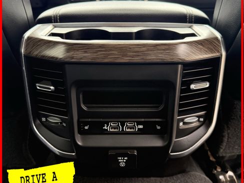 Used 2019 RAM 3500 Laramie image 33