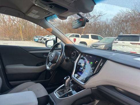 Used 2021 Subaru Outback Premium image 15