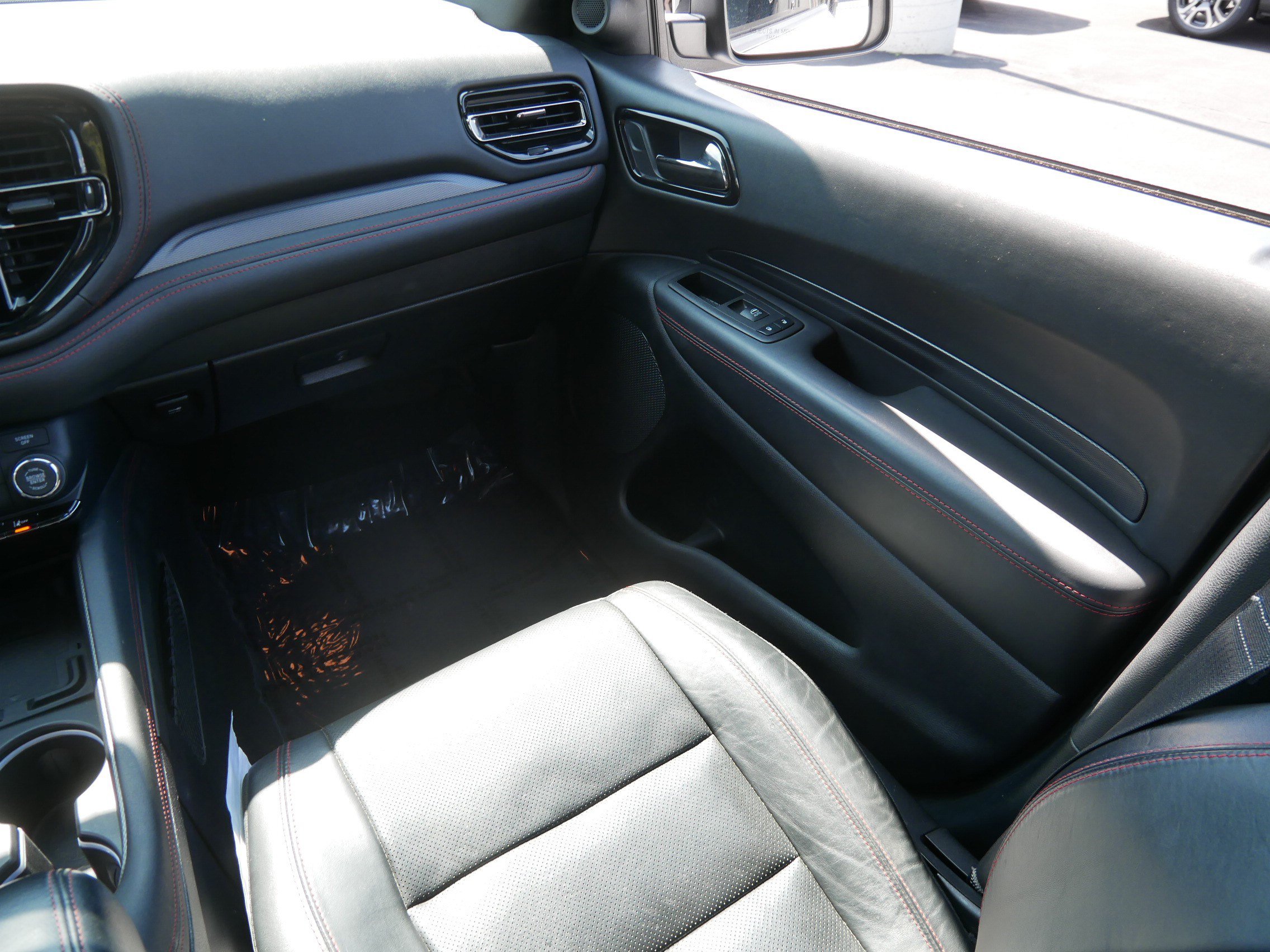 Used 2023 Dodge Durango GT AWD/4WD image 11
