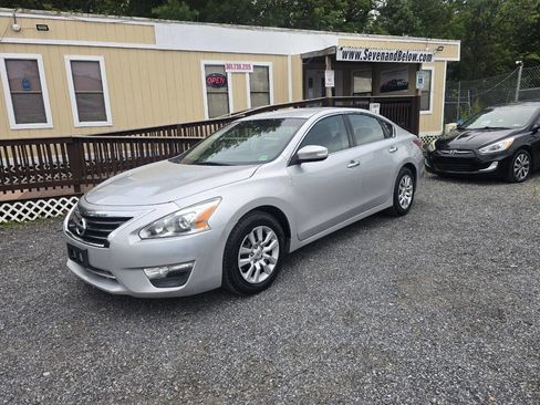 Used 2013 Nissan Altima 2.5 FWD image 3
