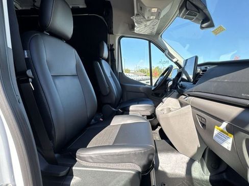 New 2026 Ford Transit 250 148 Medium Roof w/ Load Area Protection Package image 22