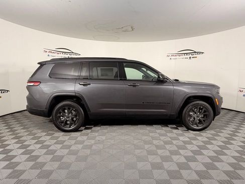New 2025 Jeep Grand Cherokee L Laredo AWD/4WD image 27