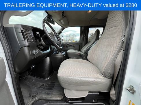 Used 2024 Chevrolet Express 3500 LT w/ LT Preferred Equipment Group image 10