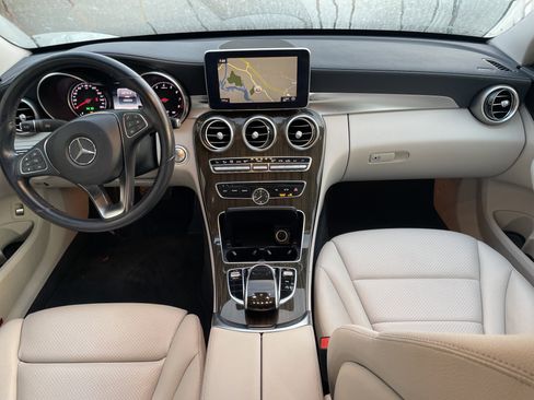 Used 2015 Mercedes-Benz C 300 4MATIC Sedan image 22