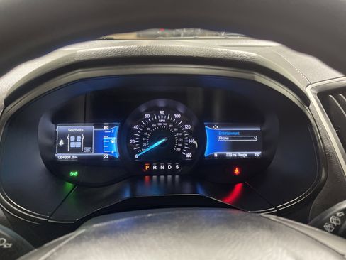 Used 2022 Ford Edge SE image 31