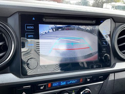 Certified 2016 Toyota Tacoma SR5 image 27