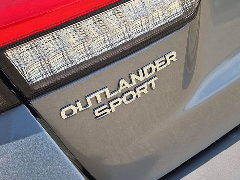 Used 2025 Mitsubishi Outlander Sport SE AWD/4WD image 11