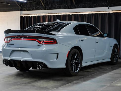 Used 2022 Dodge Charger R/T w/ Blacktop Package image 10