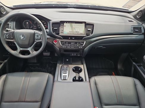 Certified 2025 Honda Ridgeline TrailSport+ image 12