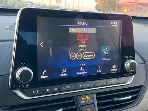 Used 2024 Nissan Altima 2.5 SV image 22