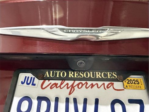 Used 2016 Chrysler 200 S w/ Navigation & Sound Group I image 22