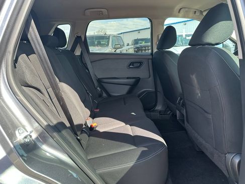 Used 2023 Nissan Rogue S AWD/4WD image 12