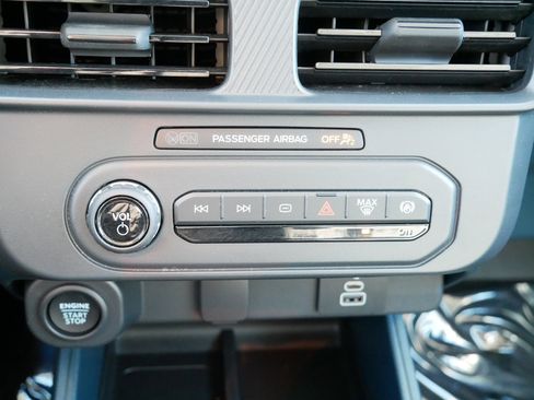 Used 2025 Ford Maverick XLT w/ XLT Luxury Package image 23