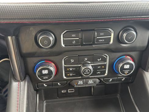 Used 2023 Chevrolet Tahoe RST image 13
