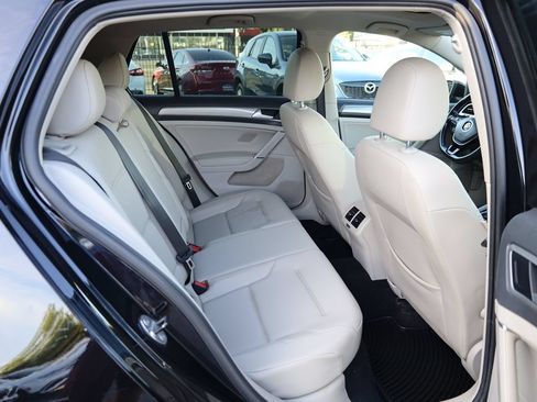 Used 2016 Volkswagen Golf SE FWD image 13
