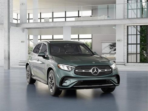 New 2025 Mercedes-Benz GLC 300 image 9