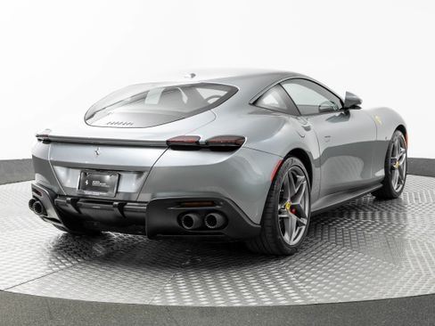 Certified 2024 Ferrari Roma image 7