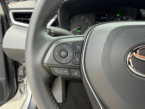 Used 2024 Toyota Corolla SE FWD image 25