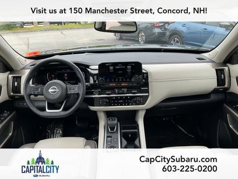 Used 2022 Nissan Pathfinder Platinum w/ Cargo Package AWD/4WD image 20