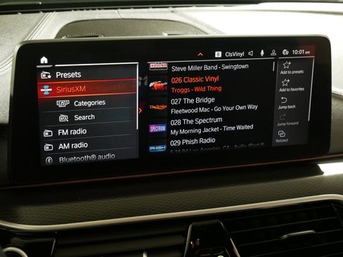 Used 2022 BMW M550i xDrive M550i xDrive image 22