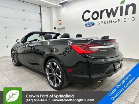 Used 2018 Buick Cascada Premium image 3