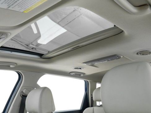 Used 2023 Kia Telluride S w/ S Sunroof Package FWD image 23