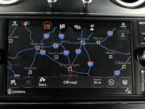 Used 2017 Bentley Bentayga image 14