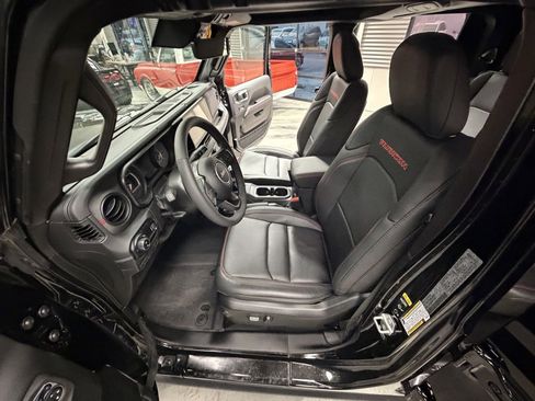 Used 2025 Jeep Gladiator Rubicon image 59