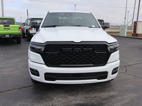 New 2026 RAM 1500 4x4 Crew Cab image 17