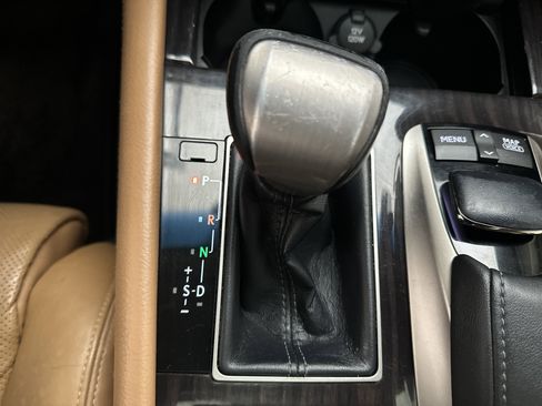 Used 2014 Lexus LS 460 AWD w/ Comfort Package image 42