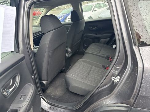 Used 2023 Honda HR-V LX image 11