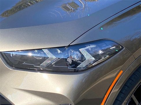 Used 2025 BMW X5 M60i w/ Executive Package image 5