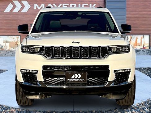 Used 2022 Jeep Grand Cherokee L Limited w/ Trailer Tow Group (B) image 2