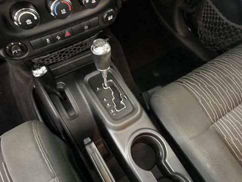 Used 2012 Jeep Wrangler Unlimited Sahara w/ Connectivity Group image 41