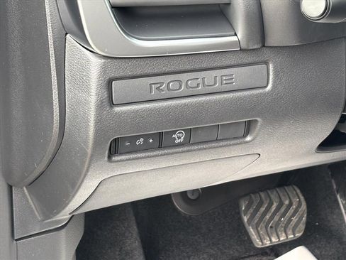 New 2026 Nissan Rogue S image 6