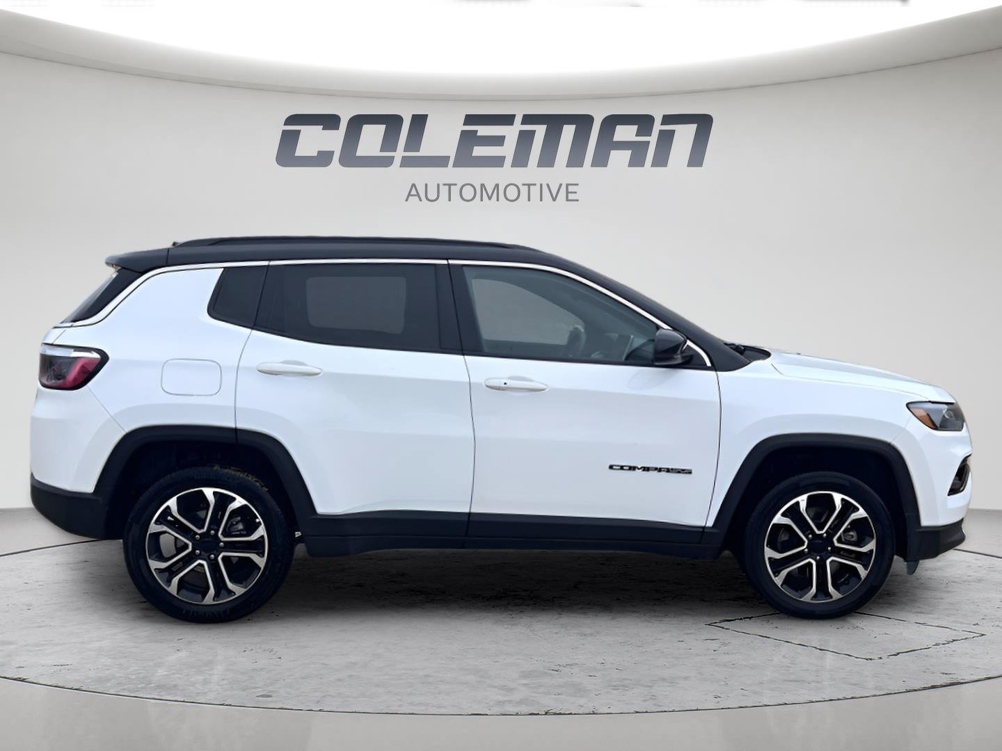 Used 2024 Jeep Compass Limited AWD/4WD image 6