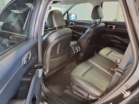Used 2025 Kia Sorento S w/ Panoramic Sunroof Package AWD/4WD image 19